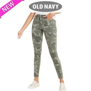 NWT Olive Green Floral Camo Rockstar Super Skinny Stretch Jeans Size 12 Tall